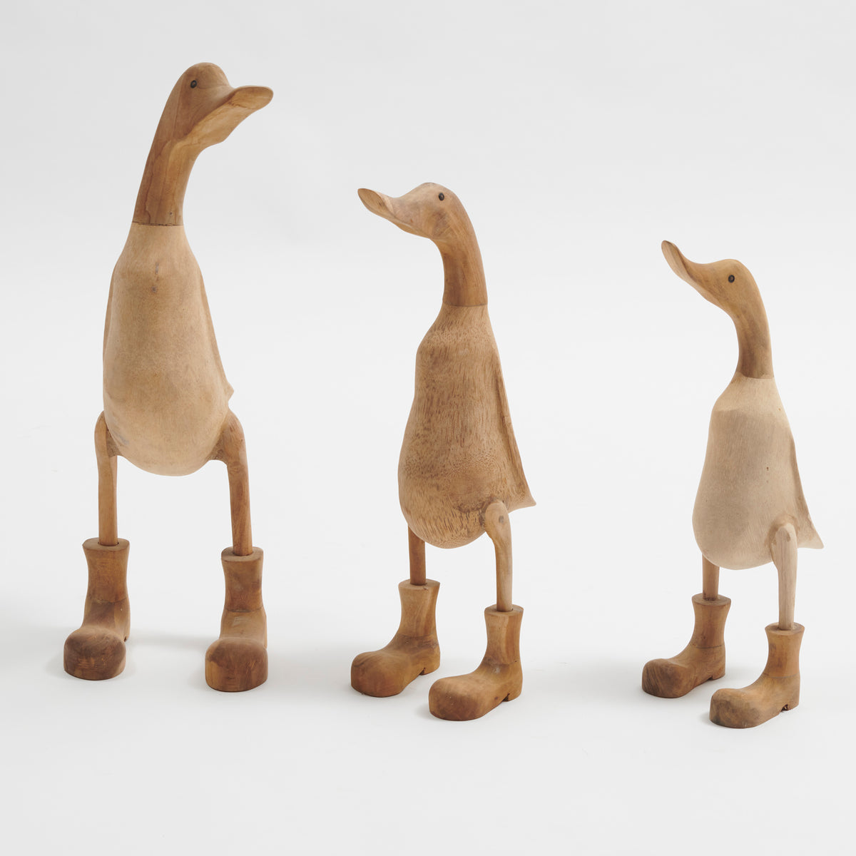 Handgefertigte Ente aus Bambuswurzel mit Stiefeln, braunes Holzdesign, stehende Figur